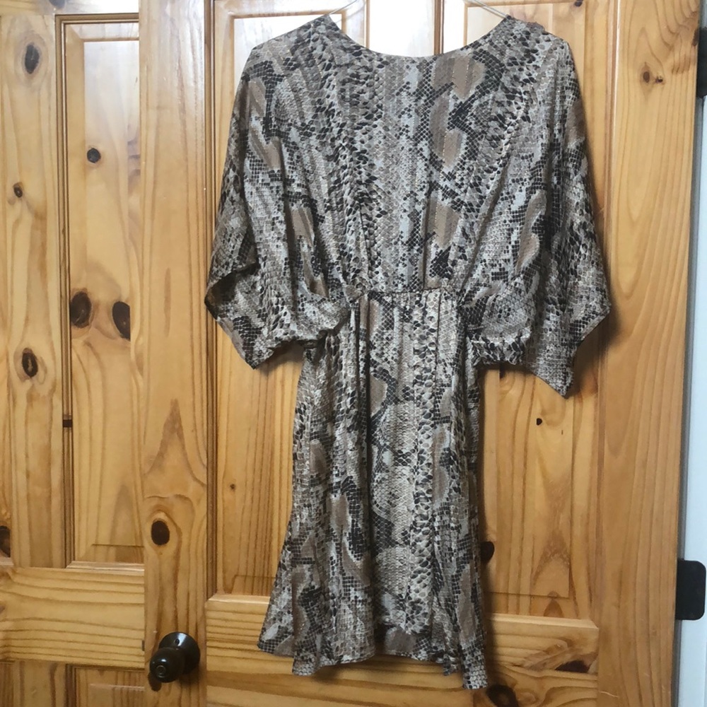 NWT snakeskin dress Size med